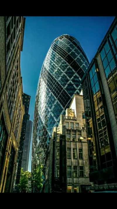 Honorable mention for the one who recognize the background song