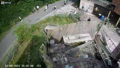 Der Wingl gegen die Welt… Die Schanze wird fallen !