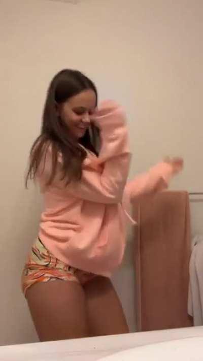 She has the most beautiful thighs