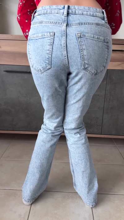 my kinky version of wetting