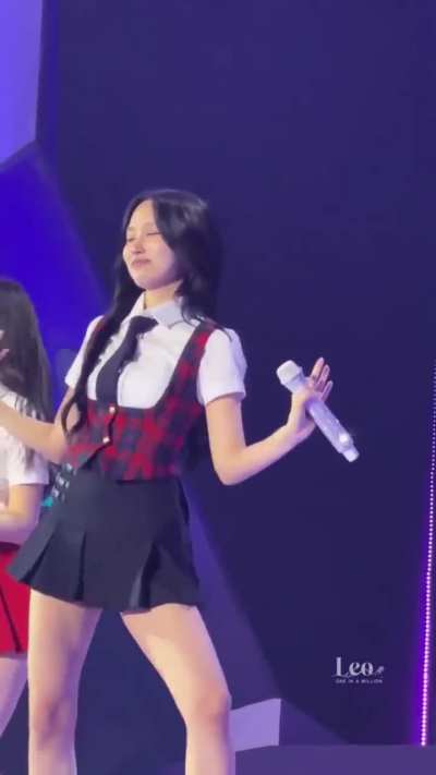 Mina's version of aespa's 'Whiplash' at TWICE's 10th Anniversary Fanmeeting - 251018