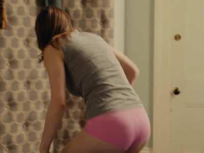 Alexandra Daddario sexy in underwear