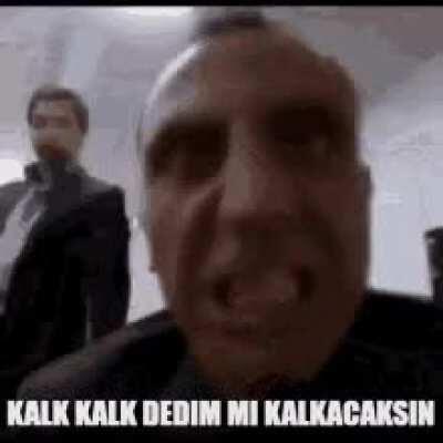 *Melisa aşkı memnu izlemeye başlar* Acun Halit Ziya Uşaklıgil'in mezarında: