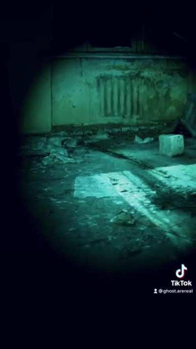 Crying man in abandoned laboratory Part 1 #animation