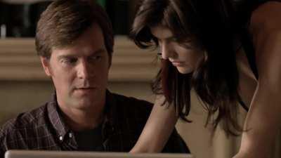 Alexandra Daddario offering tech support