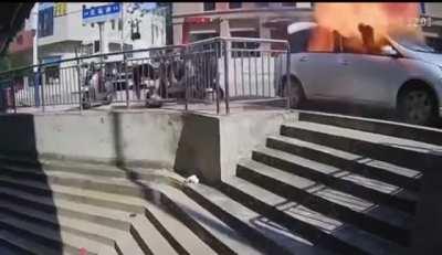 Always nice to start ur day with a bang.