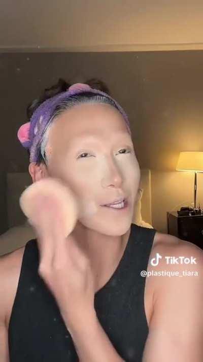 Some wise words from miss plastique 👑