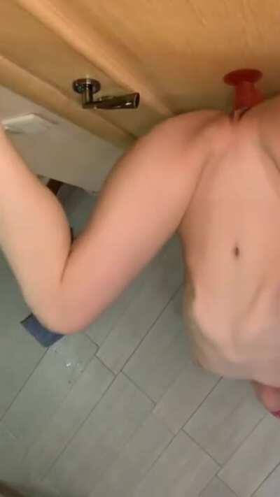 kapı bile sikişiyor