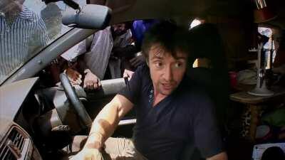 Getting help from others without negotiating beforehand, WCGW?