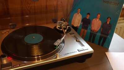 Hey guys! Thought i'd share my latest grail, it made my room so warm! Sorry it's not on a crosbley cruisa, it's in the mail!