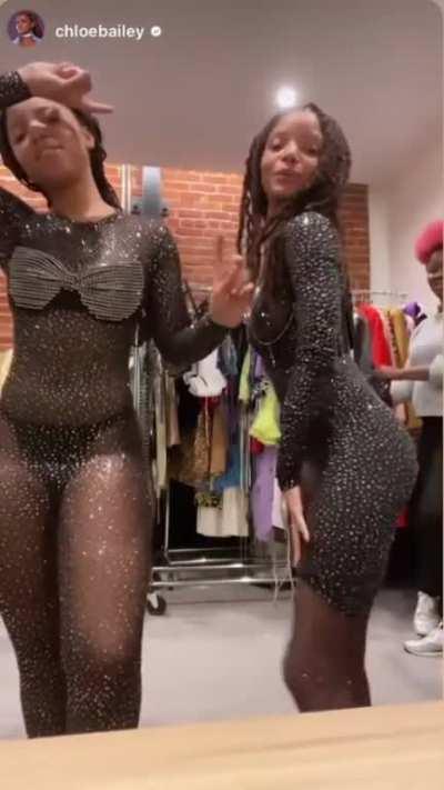 Chloe and Halle🥴