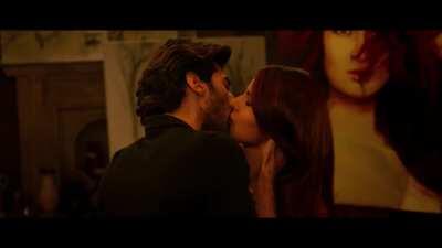 Kiss Edit (Bang Bang + Fitoor)