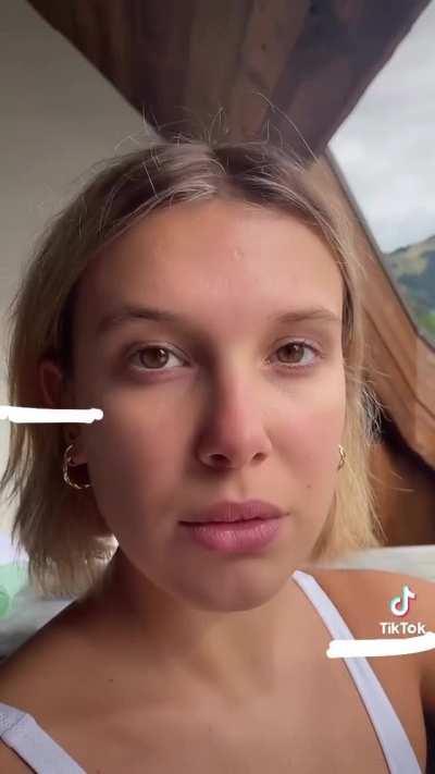 Millie Bobby Brown looking fuckable in the hot tub