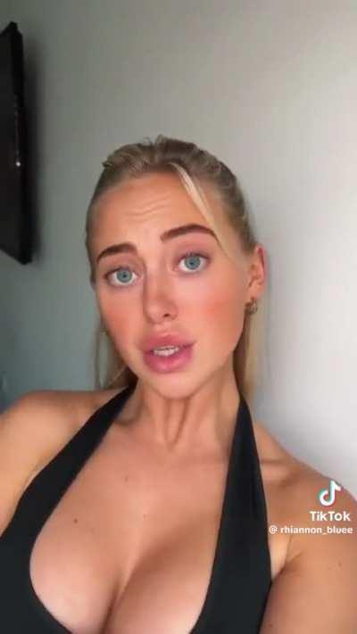@rhiannon_bluee