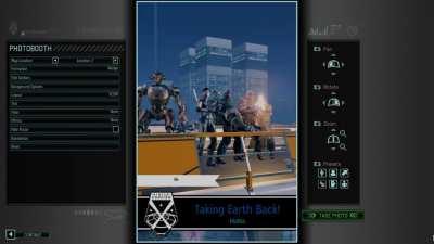 This Pigeon is jamming to the music. 🐥