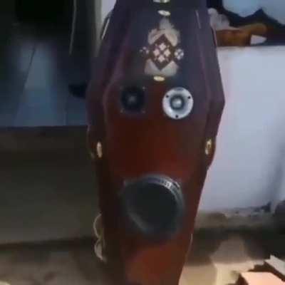 Dos mesmo criadores de geladeira tsunami