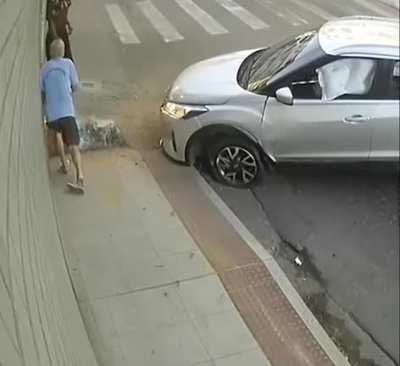 The only victim was the chinela