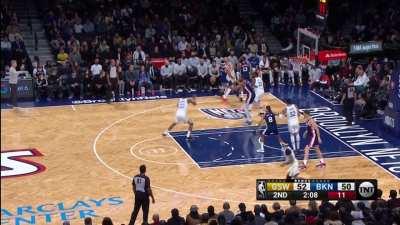 [Highlight] The Nets play some good defense on Curry