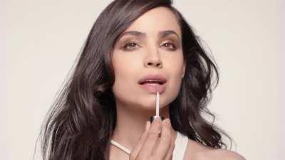 Sofia for Revlon Ads Ultra HD Naked Mattes