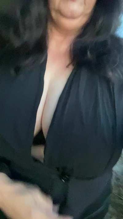 Little bit of tummy 🙃🙃🙃