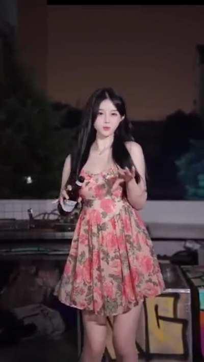 Wait jus a hot minute....