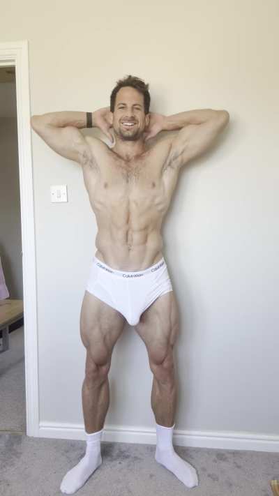 [34] White on white, baby!