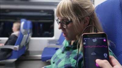 Made to cum on the train