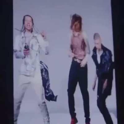 Beautiful video 🕸