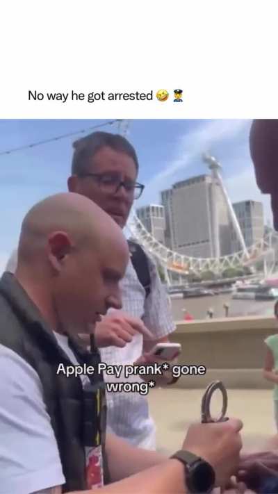 Prankster gets arrested (London)