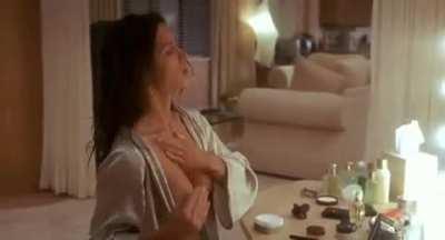 Rhona Mitra in Hollow Man movie sex scene 