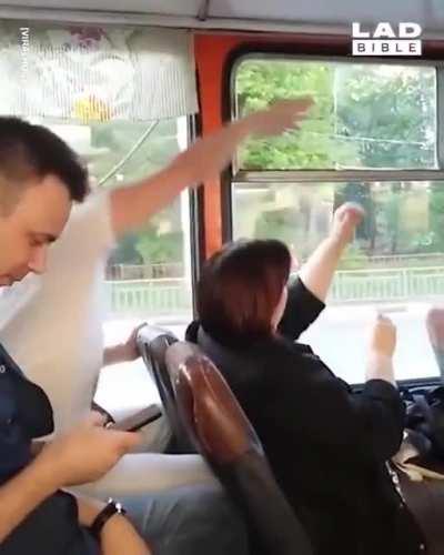 Close it. Open it. Loop.