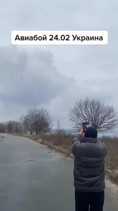 Ukrainian Mig-29 chases Russian Su-25 on the first day of invasion, MFS