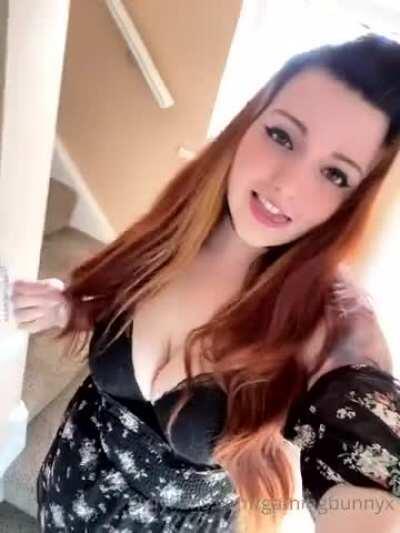 Upvote for a blowjob video and nude pack 🤤