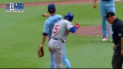 [Highlight] [Highlight] Christopher Morel breaks the tie in the ninth with an RBI double and does a split to maintain contact with second base.