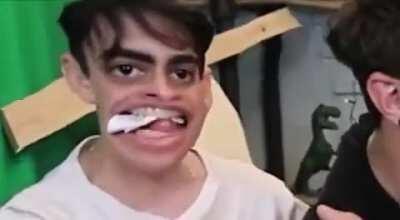 Orochi comedor de papel