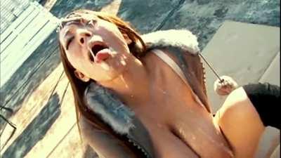 Hitomi Tanaka gets a heavy load