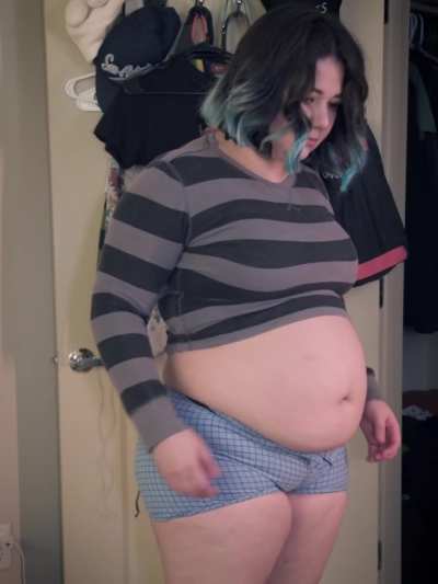 Wearing my skinny BF's clothes 🤭