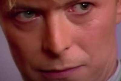 David Bowie on caesar salad