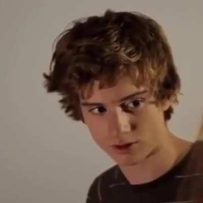 Don't put you dong in; this girls hand