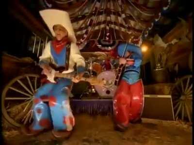 spent way too much time on this shit (Pantera's Cowboys from Hell with the Wynona's Big Brown Beaver music video)