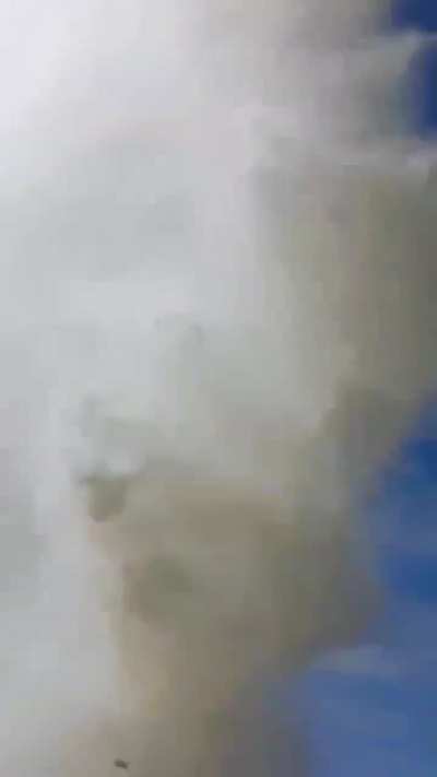 It's a pity it didn't explode in my hands, it would have been even more fun!