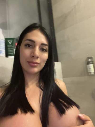 I can be your busty fuckdoll