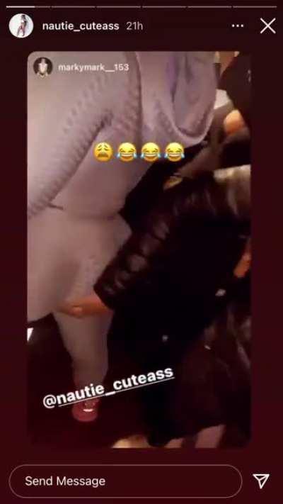 She has great booty control