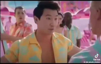 Ta raro el trailer de barbie 