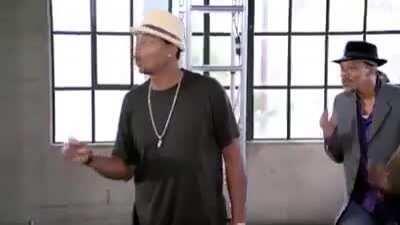 A música eo vídeo! Se possível!