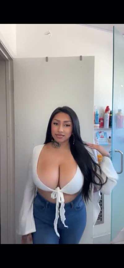 Lorena Rodriguez (@la.cempasuchil)