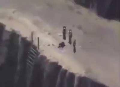 Horny mfs when Dontai twerks on his chair