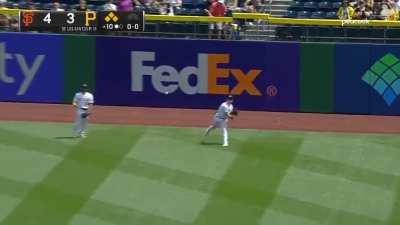 [Highlight] The Giants put up 5 runs in the top of the 10th on a sac-fly by Joc Pederson and RBI doubles by Michael Conforto and Patrick Bailey