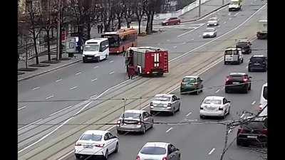 How is this touching?? This whole situation is fucking psychotic.