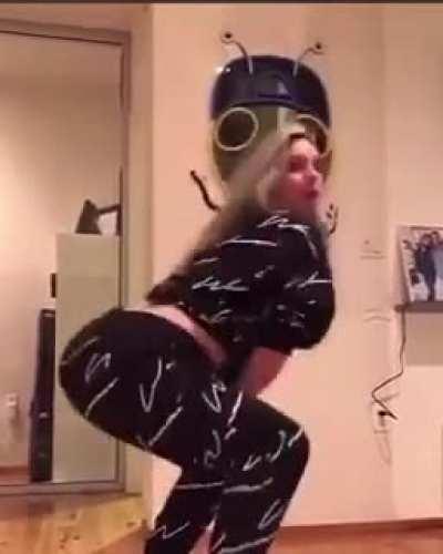 SiCK fUcK CoMmiT SuICidE oN LivE Streaming!